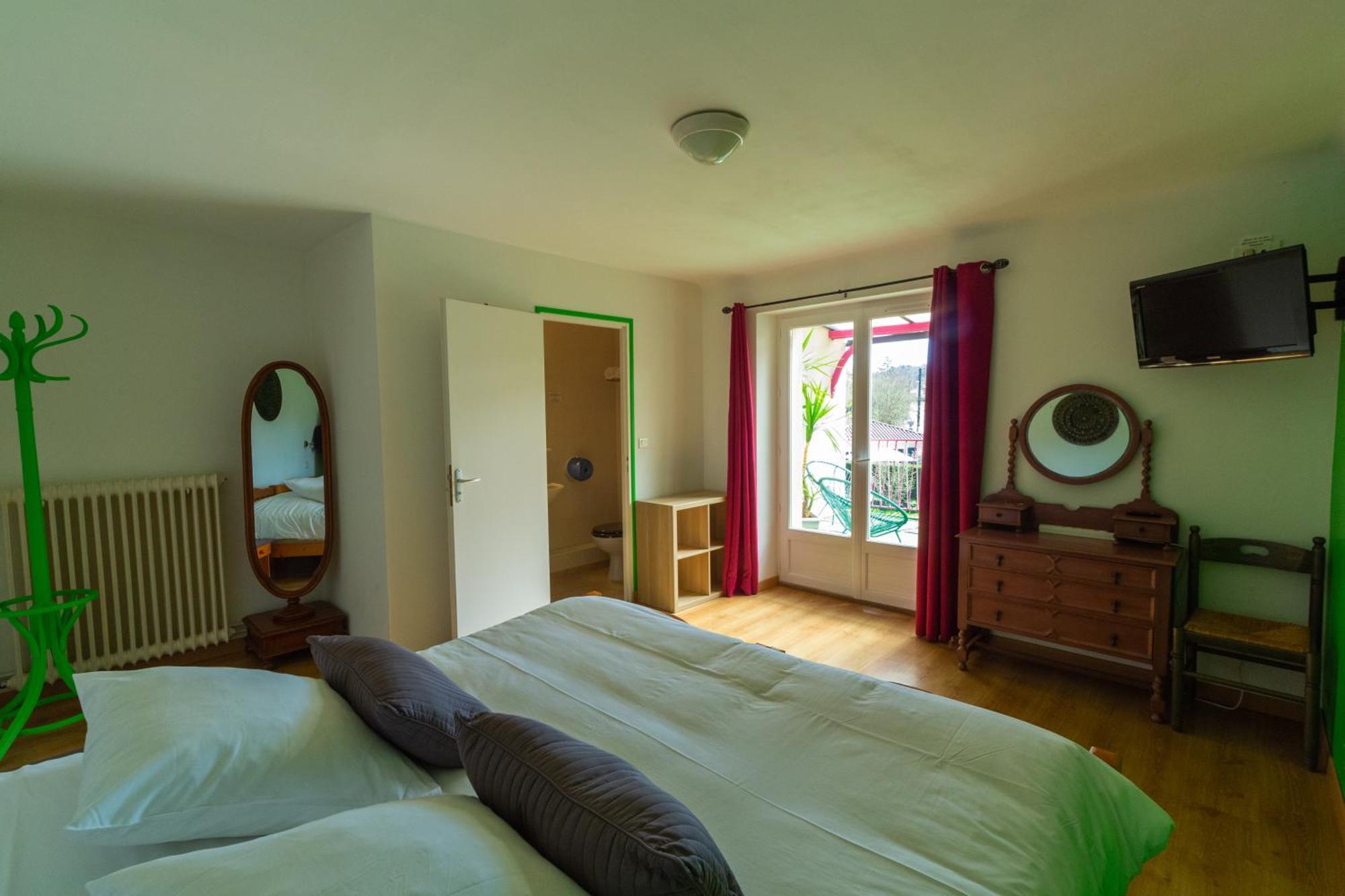Hotel La Barguelonne Montcuq Esterno foto